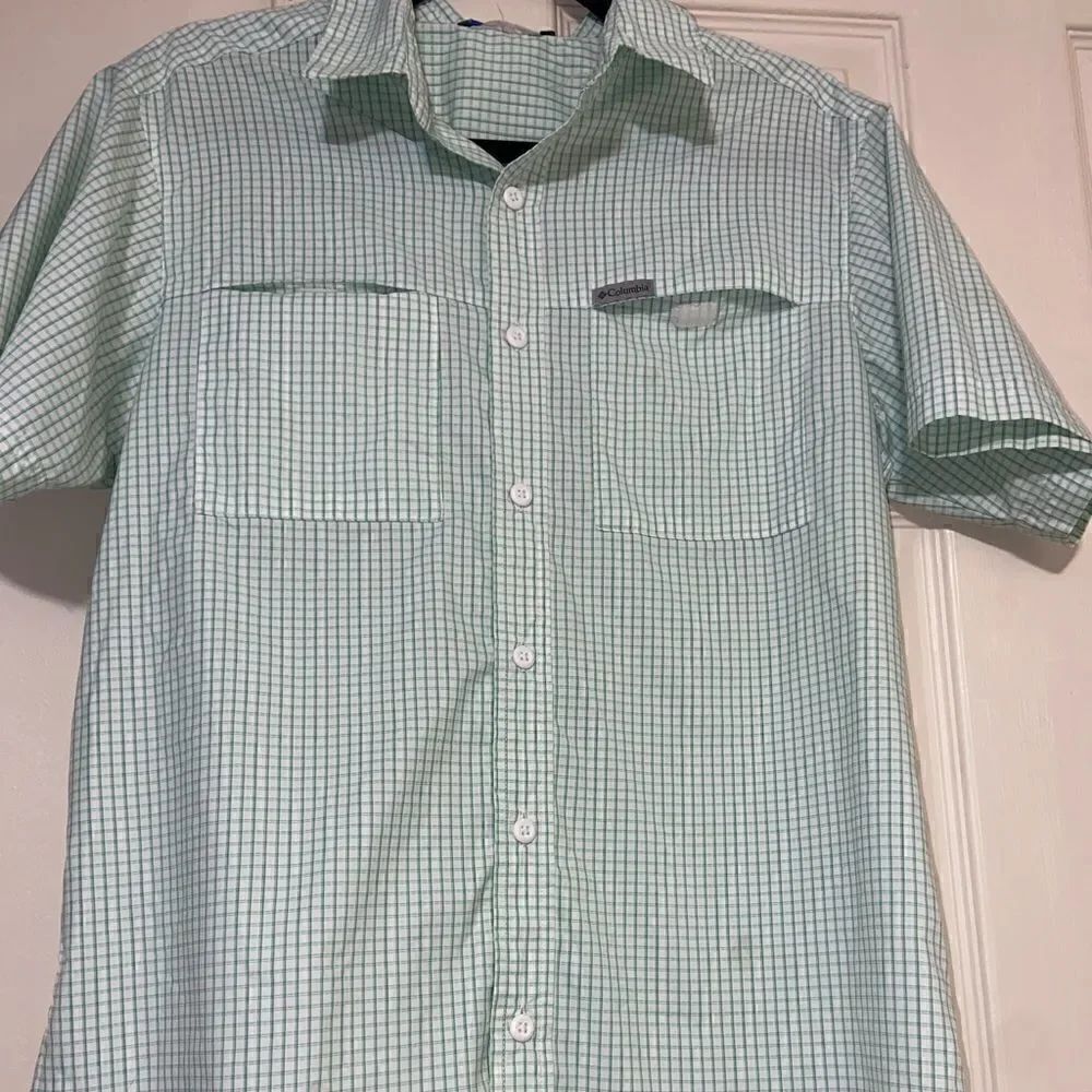 Columbia button up shirt - Picture 1 of 4